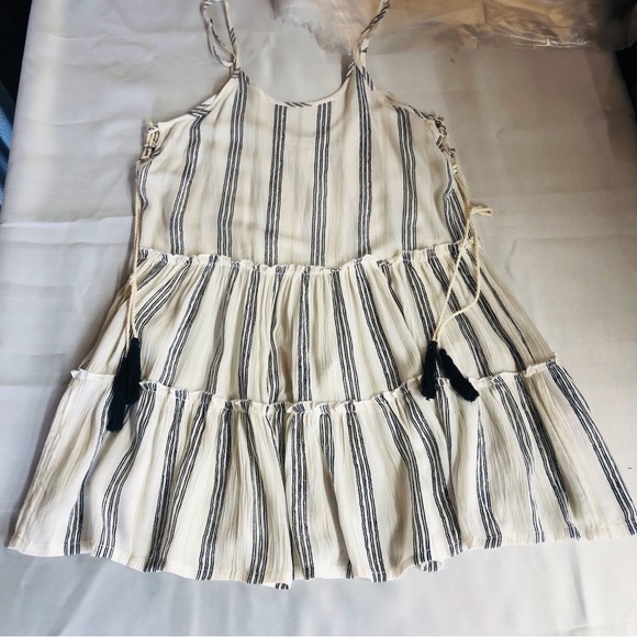 Body Glove Side Lace Sundress - Picture 15 of 16